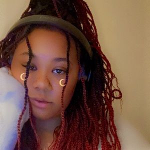 Meet your Posher, Danielle